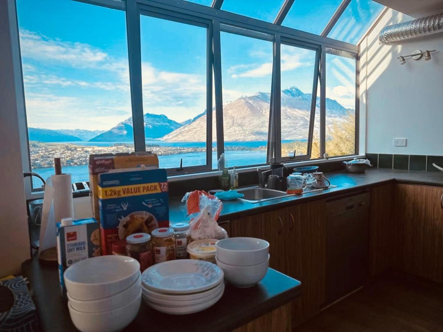 Ming'S Lakeside Goldleaf Suites ควีนส์ทาวน์ ภายนอก รูปภาพ