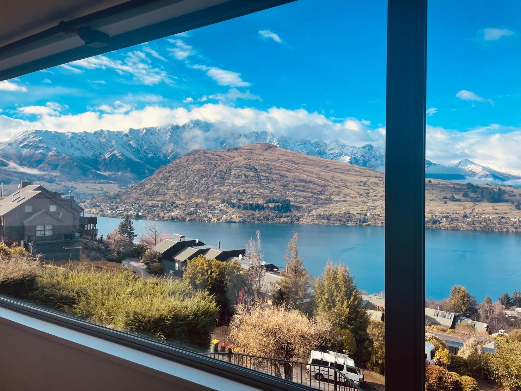Ming'S Lakeside Goldleaf Suites ควีนส์ทาวน์ ภายนอก รูปภาพ